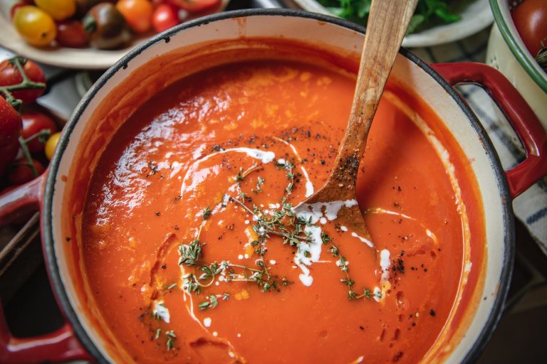 Making Fresh Tomato Sauce