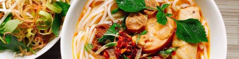 QUICK RAMEN NOODLE STIR FRY