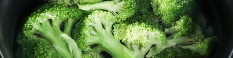 Broccoli and Cheese Rice Muffins Are the Green Stuff Your Kids Will Want to Eat