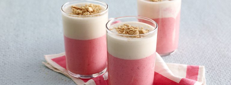 Strawberry-Swirl Cheesecake Smoothie