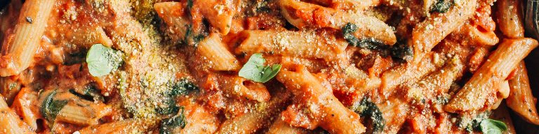 Creamy Tomato Spinach Pasta Recipe
