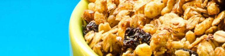 the best yummy easy breakfast “‘Granola”