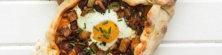 Traditional Khachapuri