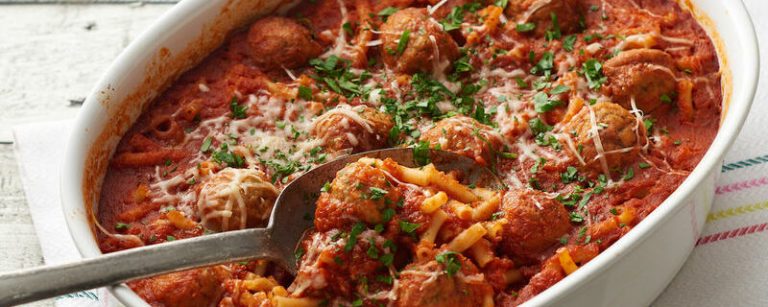 Make-Ahead Spaghetti and Meatball Casserole