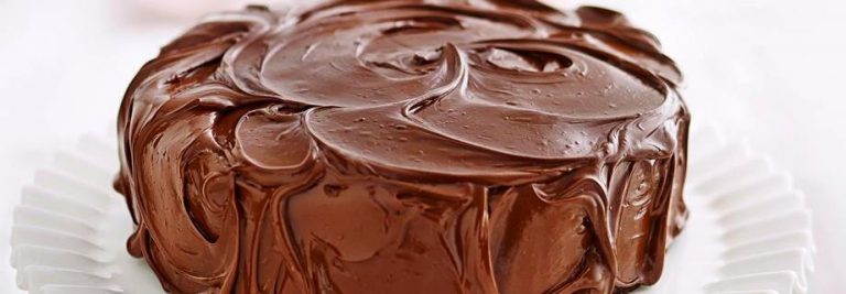 Family chocolate cake with fudge frosting