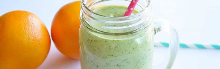TROPICAL GREEN SMOOTHIE
