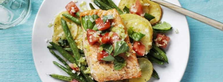 Roasted Salmon, Potatoes & Green Beans
