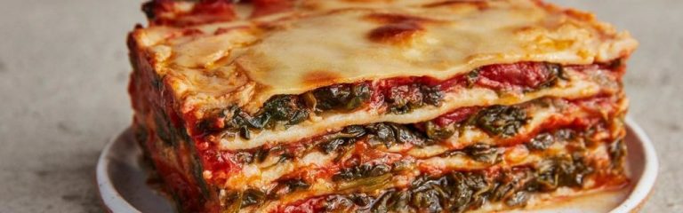 Easy Spinach Lasagna with Cauliflower Béchamel