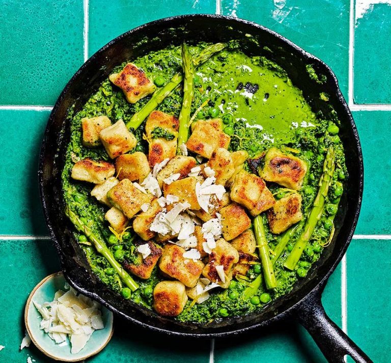 Crispy gnocchi with cavolo nero pesto, asparagus & peas