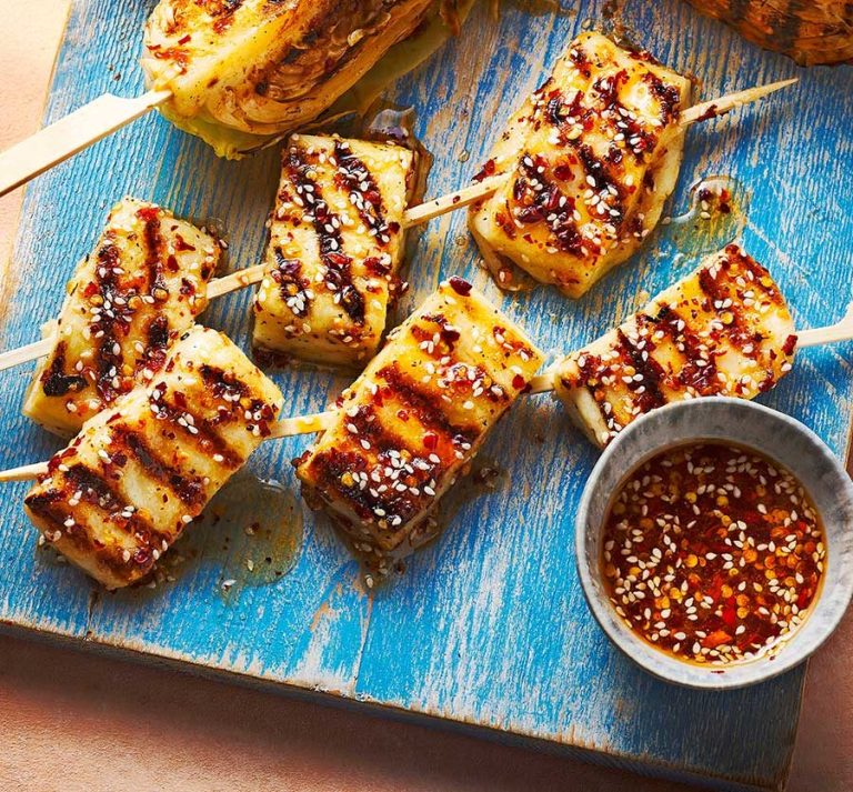 Honey, sesame & halloumi skewers