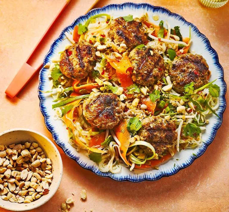 Noodle salad with lemongrass pork patties