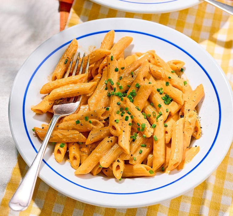 Roasted red pepper pasta