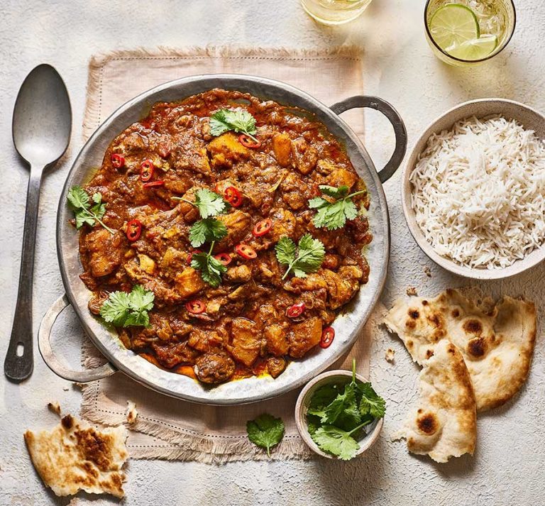 Slow cooker coconut chicken curry