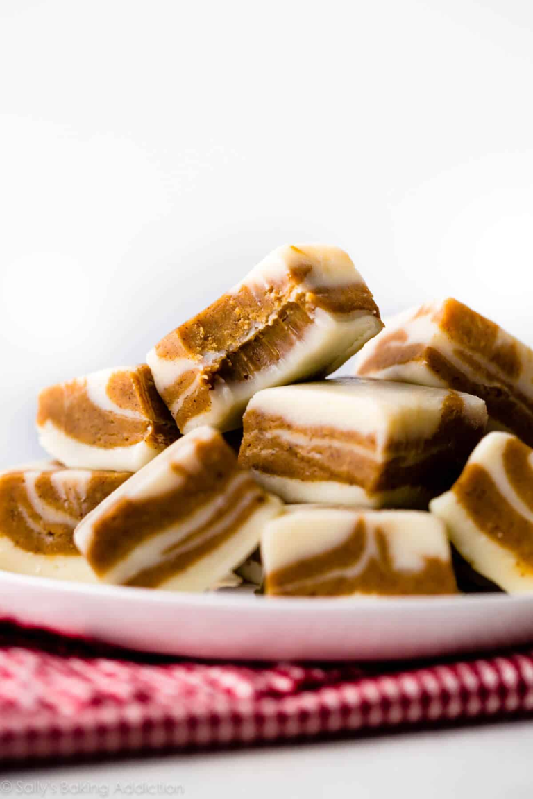 Gingerbread Swirl Fudge