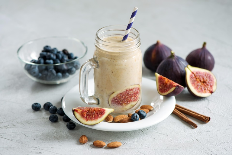 Fig & Blueberry Smoothie