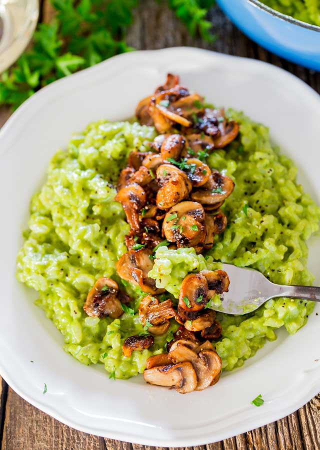 Arugula and Basil Pesto Risotto with Sauteed Mushrooms