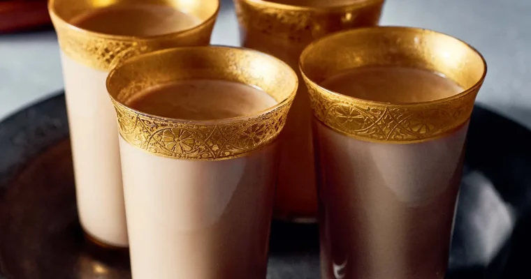 Shaah Cadays (Somali Spiced Tea With Milk)