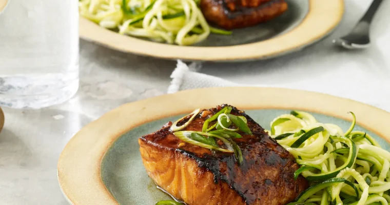 Sweet ‘n’ Spicy Sriracha-Glazed Salmon