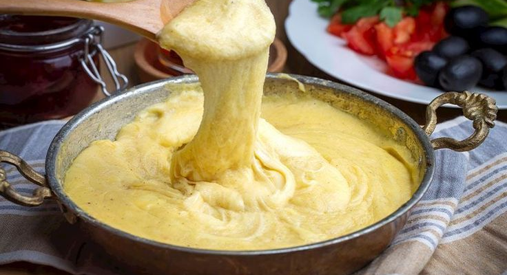 Kuymak – Turkish Cheese Fondue