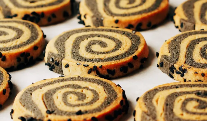 Tahini Shortbread
